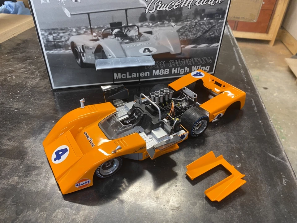 Bruce McLaren 1969 Champion M8B High Wing #4 (número de série 2233) 1/18 GMP - Imagem 3 de 4