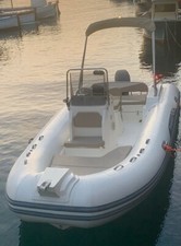 gommone con motore usato TEMPEST 570 TOP LINE motore YAMAHA SUPREME F40GETL 