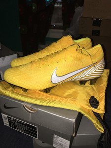 nike neymar amarillos