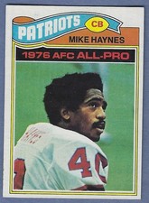 1977 Topps Football #50 Mike Haynes Rookie Card Patriots HOF Ex. rookie card picture