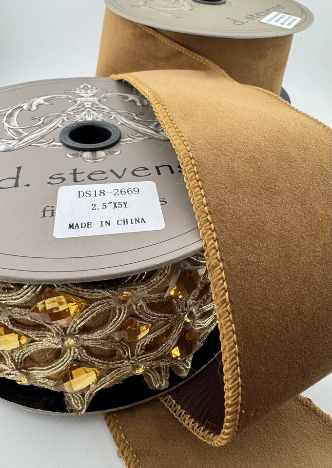 d. stevens GOLD FACETED DIAMOND-SHAPE WIRE EDGED RIBBON DS18-2669 2.5” 5 YDS - Image 4 of 4