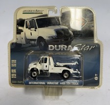 White International Durastar 4400 Tow Truck Wrecker 164 Greenlight Sealed Pack White International Durastar 4400 Tow Truck Wrecker 164 Greenlight Sealed Pack
