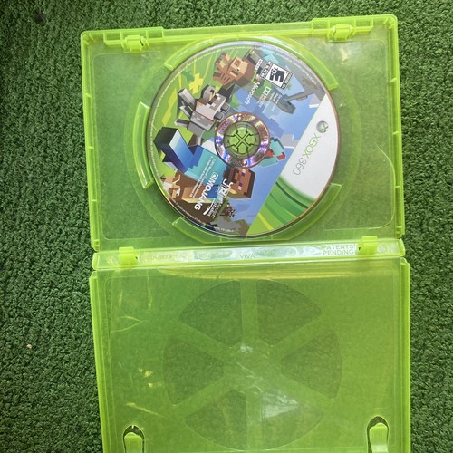 Minecraft Xbox 360 Edition PAL (Microsoft Xbox 360, 2013) Disc Only - Picture 3 of 5