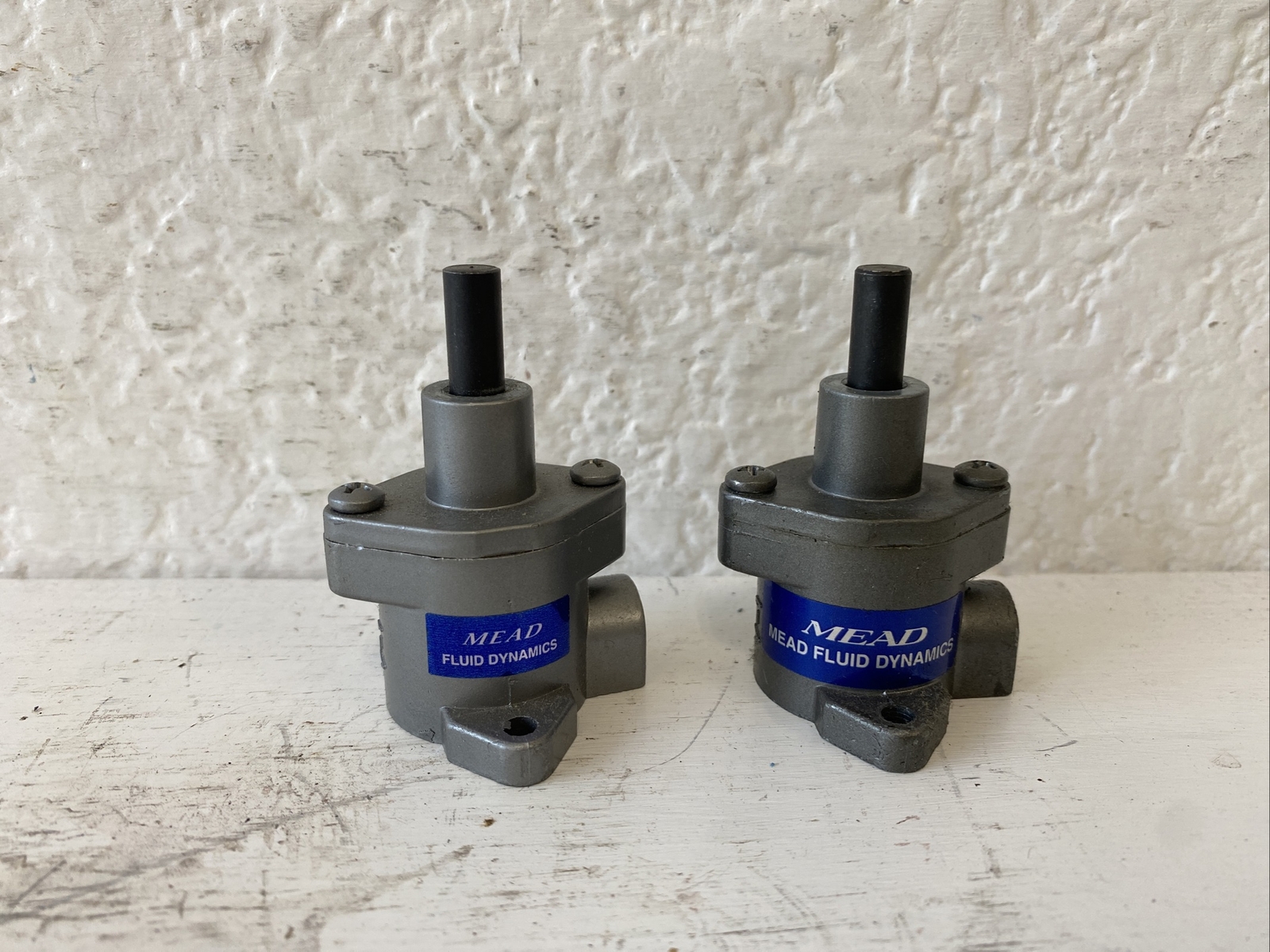 2 Mead Fluid Dynamics V1 Air Clamp Cylinders eBay