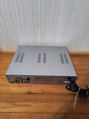 Kumyoung KDVD-1000 Karaoke DVD MIDI CD VCD CD-R CD-RW MP3 Player