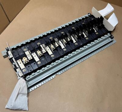 Eaton PRL2A Pow-R-Line Panelboard Breaker Panel Interior P24A42CL 42 Space