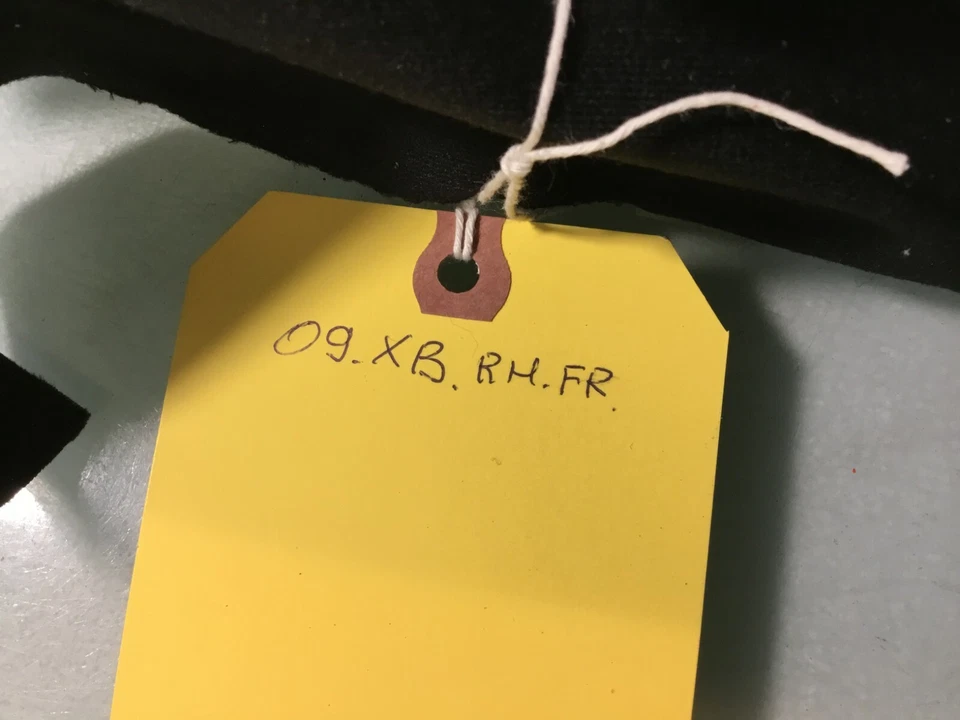 08-10 Scion Xb Front Right Cloth Manual Seat Lower Bottom Cushion E — 第 3/4 张图片