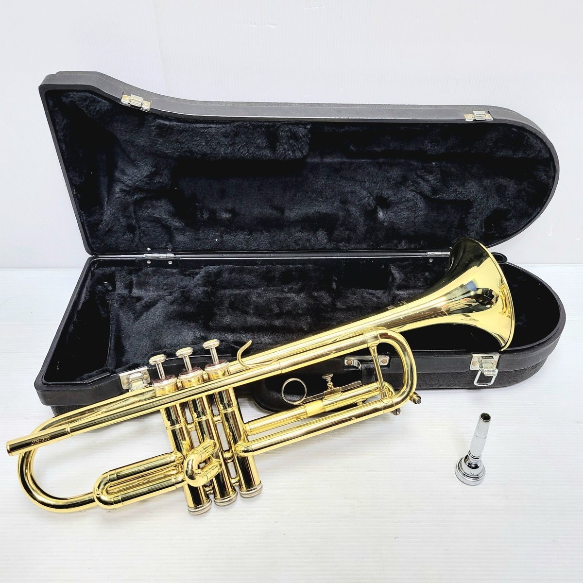 トランペット JUPITER JTR-300 ケース付き Jupiter JTR-300 Trumpet Musical instrument Jupiter JTR-300
