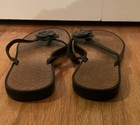 Coach Black Patent Leather Thong Sandal Daisy C print Sz 7 Lindy Flip Flop Women — photo 8