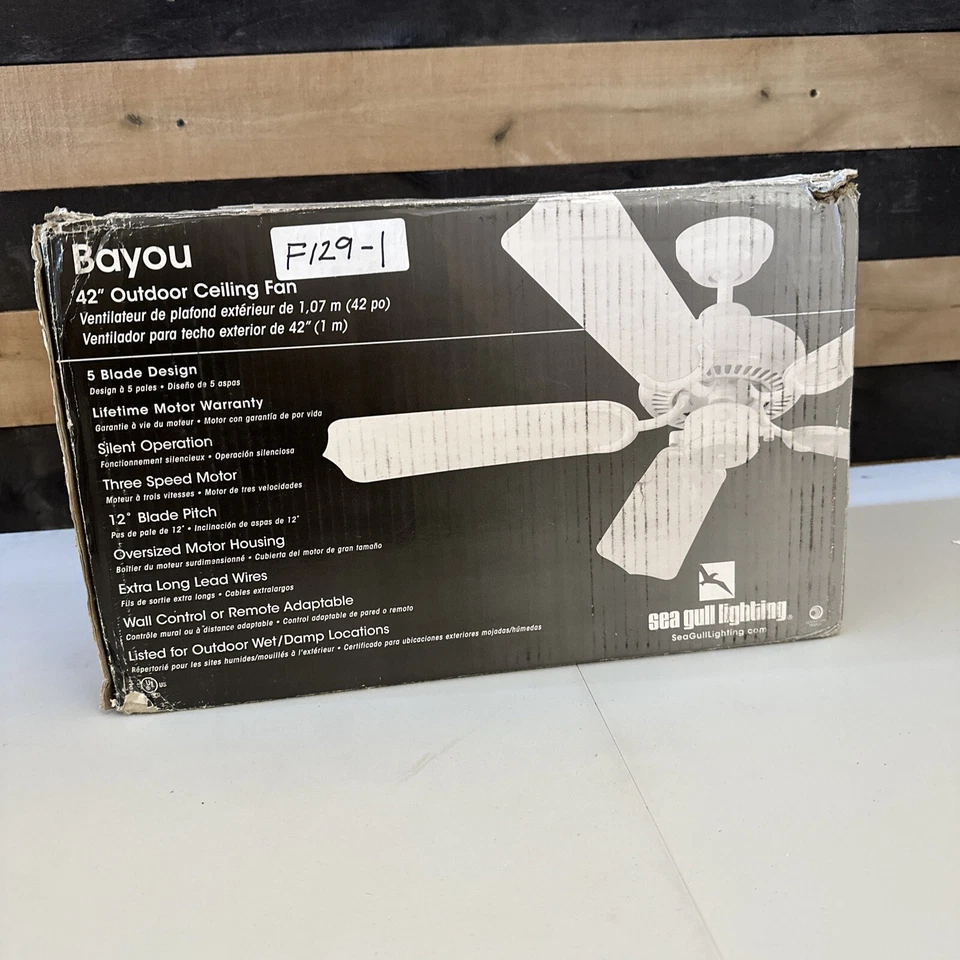 Sea Gull Lighting Bayou 42 in. Indoor / Outdoor Ceiling Fan -White - Image 3 of 4