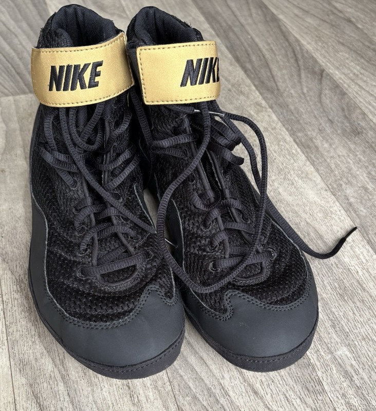 Nike Inflict Wrestling Shoes Black/Gold Hook-and-Loop Strap Size 5.5
