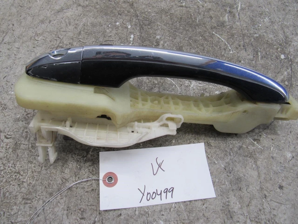 2011 2016 Hyundai Equus left driver side front door outer exterior handle chrome Foto 2 de 4