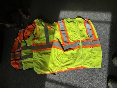 High-Vis Safety Vests qty 4