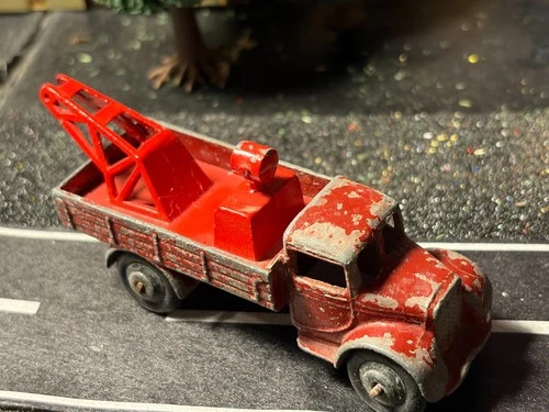 VINTAGE DINKY 30e BREAKDOWN TOW/RECOVERY TRUCK/LORRY. RED.