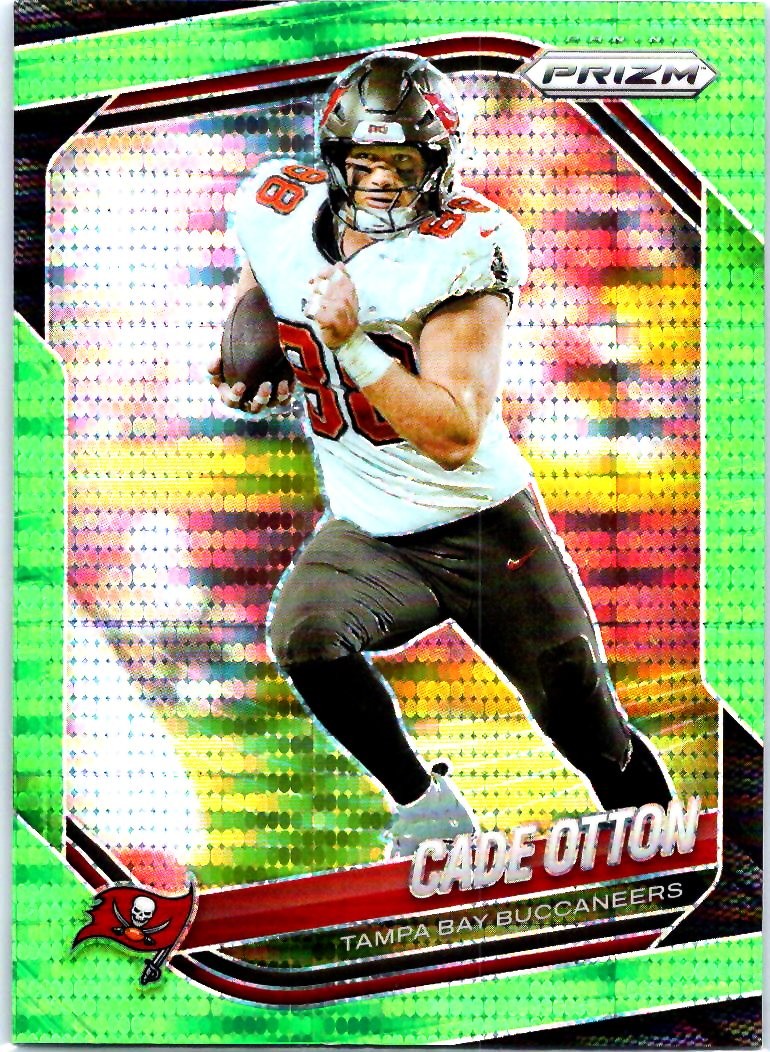 2025 Panini Prizm #151 Cade Otton Neon Green Pulsar
