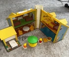 Vintage 1969 Fisher Price Little Yellow People Play Family House #952