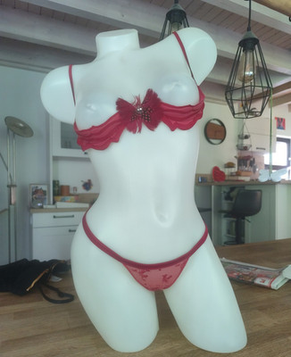 Rrescentini Private Collection BH-Set 75B Rot mit Bügel Mesh Feder-Akzente