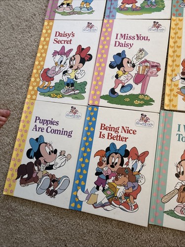 24 Disney Minnie 'n Me The Best Friends Collection Vintage Hardcover Books 90s - Picture 10 of 11