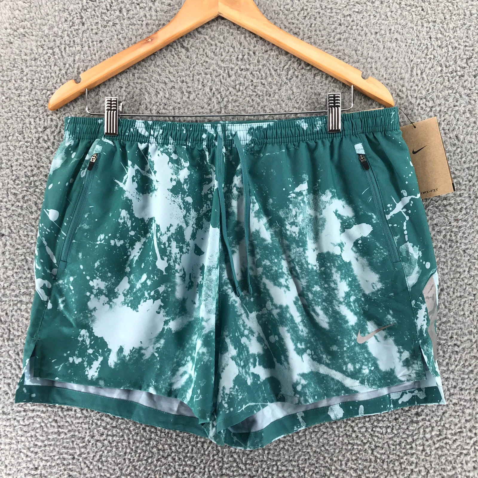 Nike Dri-FIT Run Division Stride 4'' Lined Running Shorts DV9272-379 Men's 2XL
Opens in a new window