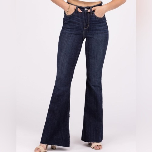 Pantalones de mezclilla Judy azul lavado oscuro acampanados cintura alta talla 3/26