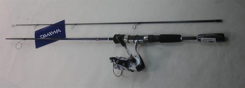 Daiwa DSK10-2B-F502UL DSK DShock 5 Ft Spinning Rod Reel Combo 2 pc - 第 1/3 張圖片