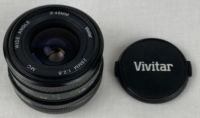 Vivitar Lens 1:2.8 MC Close Focus 28mm Wide Angle 49mm Camera + 1 Cap B12
