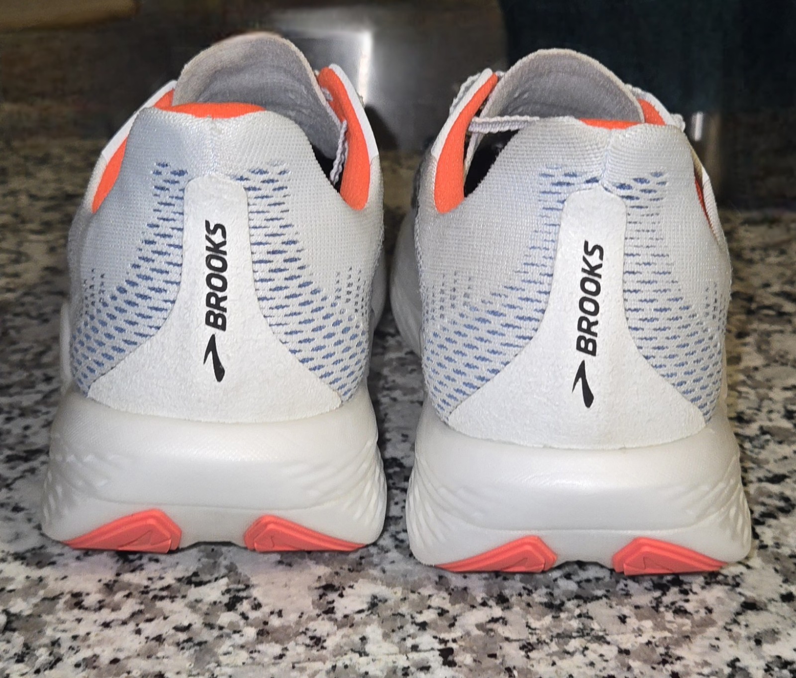 Brooks Hyperion Max 2 - image 6