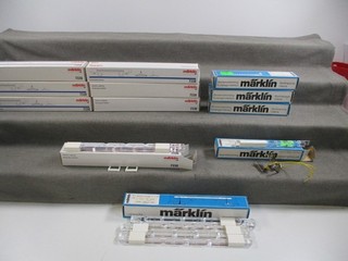 Märklin H0 7330/7326 Interior Lighting Set 15 Pieces Partly in Original Packaging E33