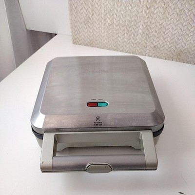 Breville BPI640XL Pie Maker 4 Cup Nonstick Stainless Steel 1200W Power Ready