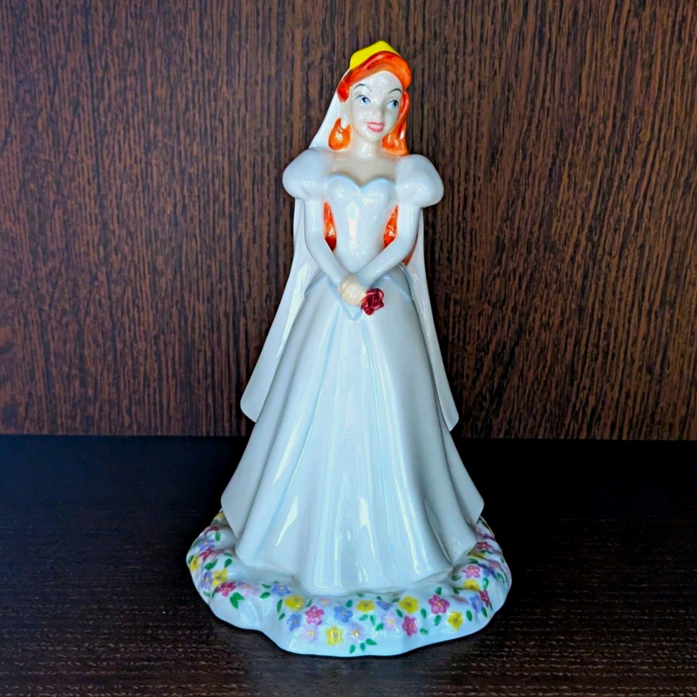 Royal Doulton Disney Showcase Collection Ariel Princess Figurine DISPR1