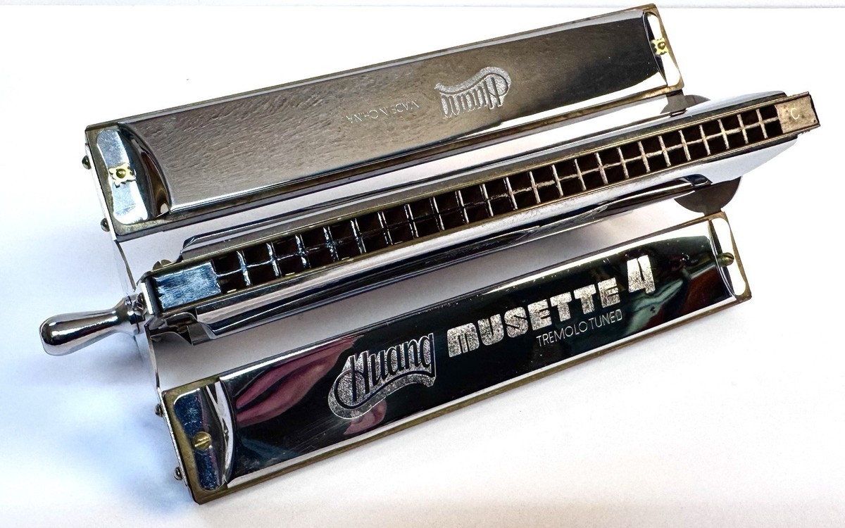 Huang Musette 4 Tremolo Quartet Harmonica! 4 Harmonicas in