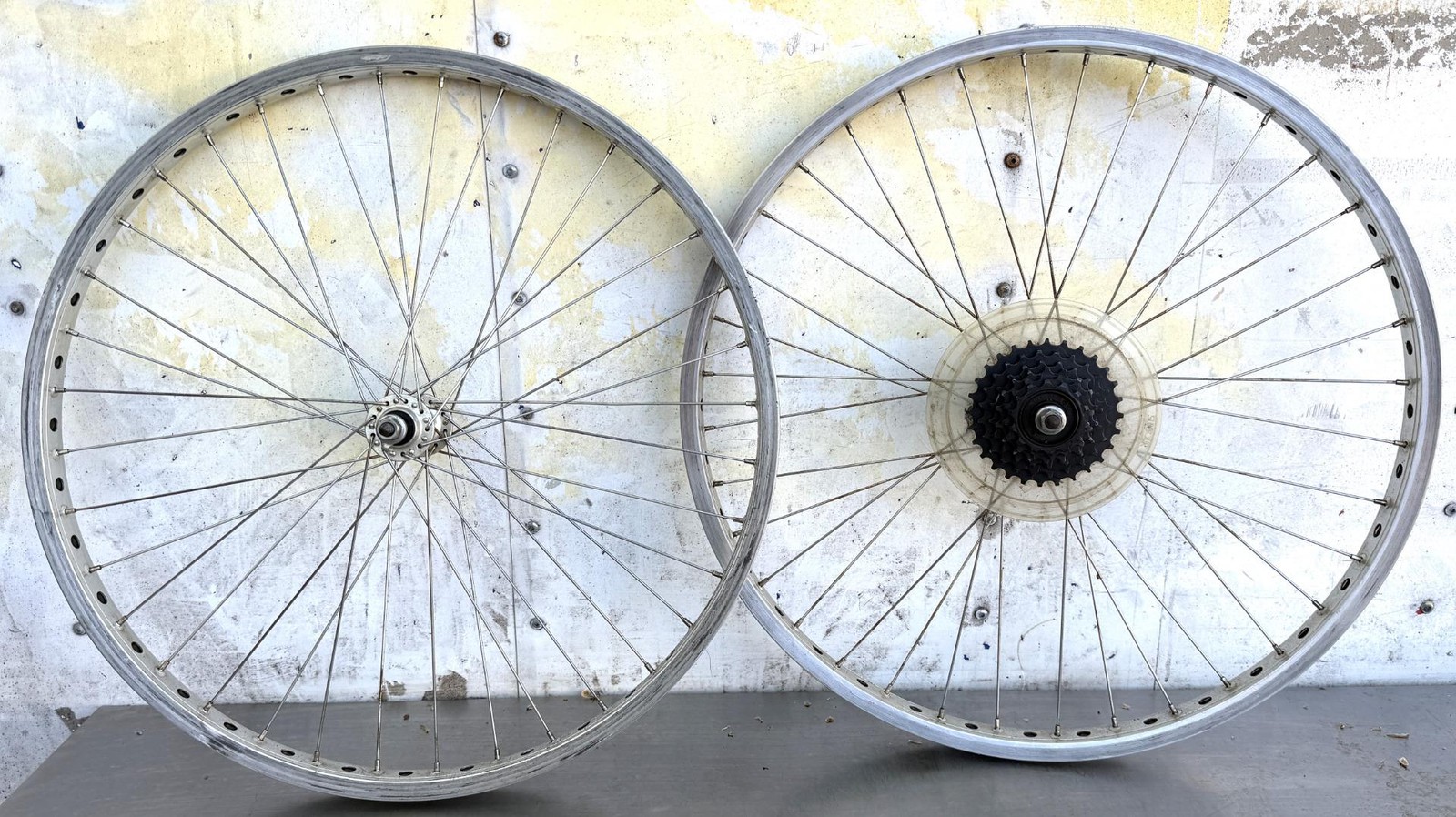 vintage Mongoose PRO CLASS 26x1.75" alloy Bicycle Wheelset 6