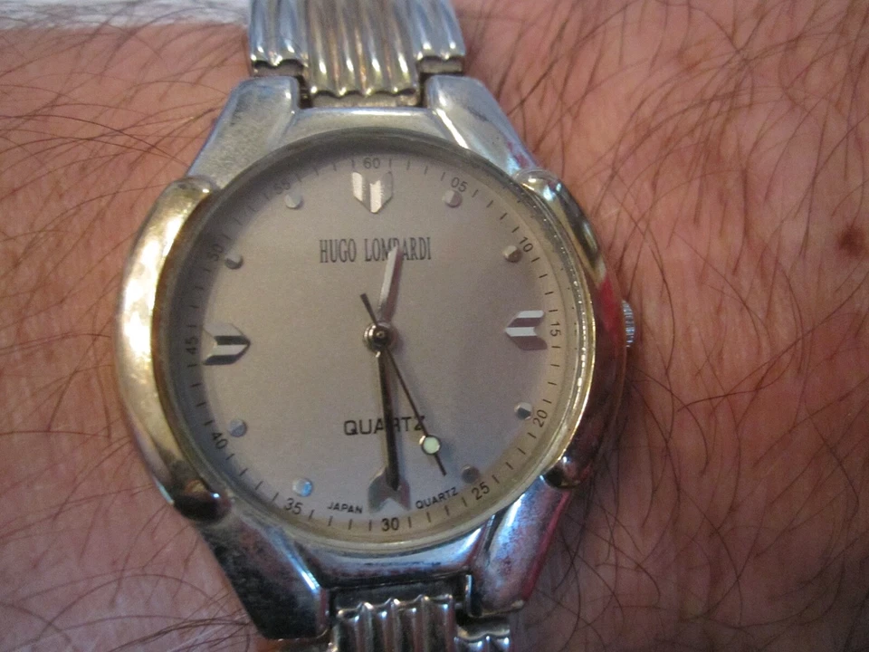 RELOJ HUGO LOMBARDI CUARZO - CRISTAL ENDURECIDO CHAPADO EN ORO 24K - DAMAS - BBA20 Foto 2 de 4