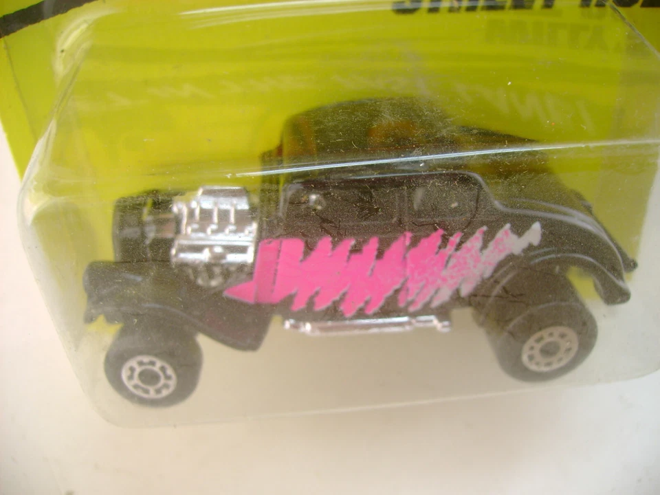1994 MATCHBOX SUPERFAST #69 BLACK '33 WILLY'S STREET ROD NEW ON CARD - Image 3 of 3