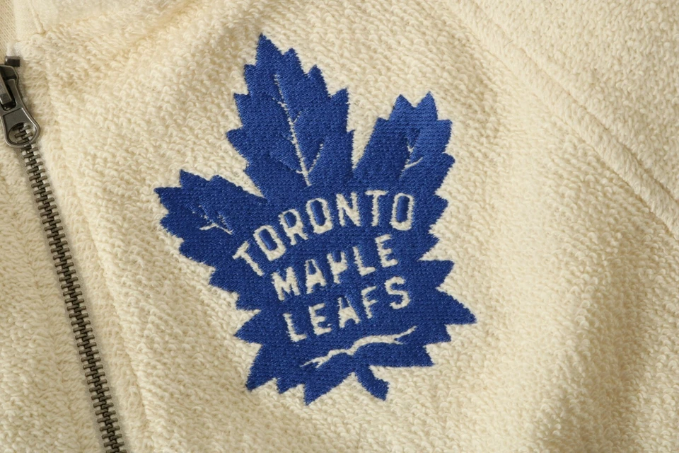 NOVO Moletom Feminino Toronto Maple Leafs Touch Alyssa Milano com Capuz NHL M - Imagem 3 de 4
