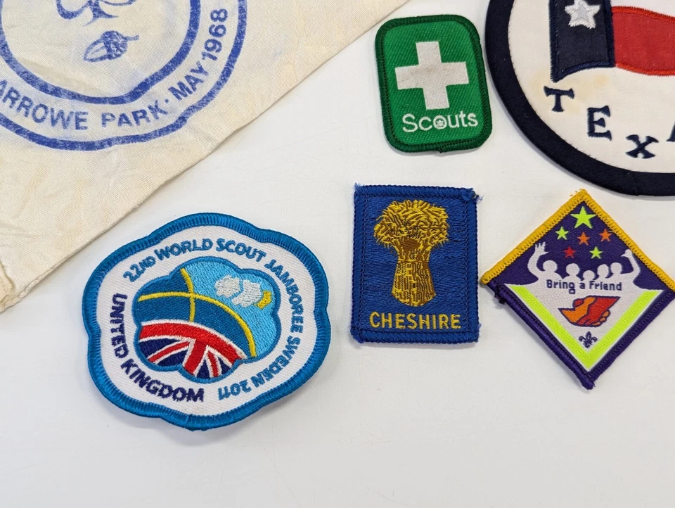 Bundle Of Scout Collectables : Pennants Patches Badges & Warrant - Image 3 of 4