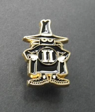 MCDONNELL DOUGLAS F-4 PHANTOM MAN II AIRCRAFT LAPEL PIN 3/4 x 1.25 inches