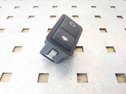 BMW 5 E39 Schalter für Fensterheber hinten links 8368974 3.00 Diesel 25120838