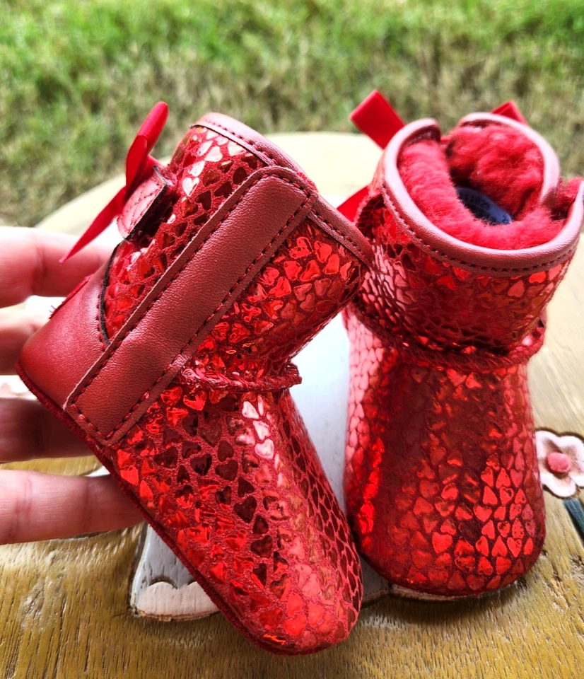 Arco Ugg Jesse II "Corazones" Niñas Infantiles 0/1C Foto 2 de 4