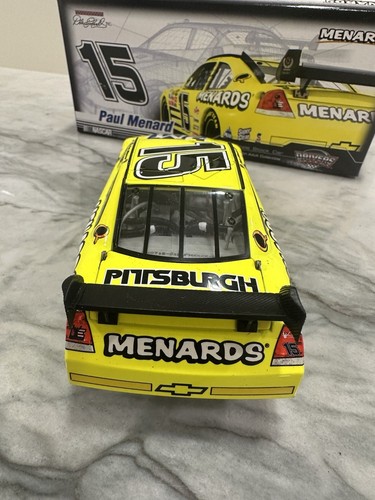 Paul Menard 2007 Menards Nascar 1/24 Diecast Action #15 Chevy COT - Picture 4 of 5
