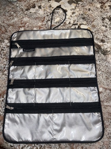 Travelon Roll Up Hanging Jewelry/Makeup/Organizer Bag 4 Zippered Clear Pouches