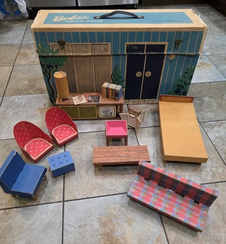 Vintage Barbie Dream House Teenage Fashion Model 1962 Mattel  w/ Furniture Shown