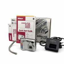 Nikon Coolpix 4100 fotocamera digitale 4.0MP 3x zoom argento - IMBALLO ORIGINALE & FUNZIONANTE