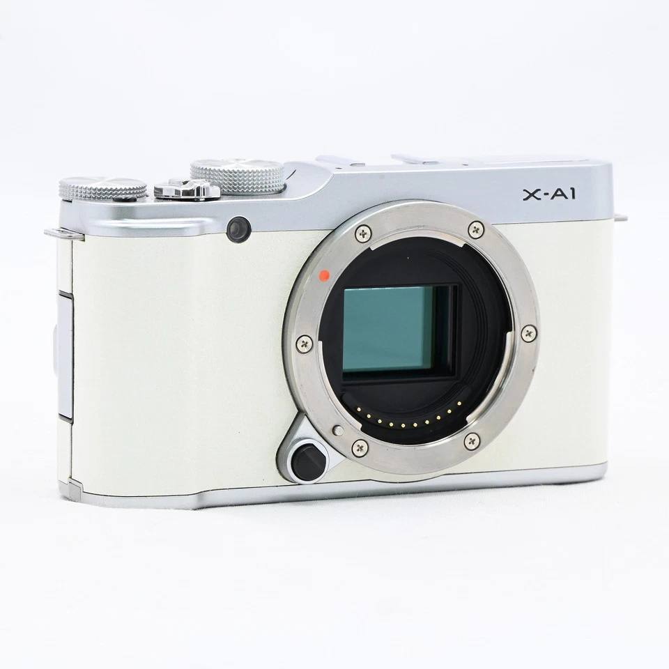 Modelo blanco premium Fujifilm X-A1 limitado a 1000 unidades [casi como nuevo] #8580 - Imagen 3 de 4