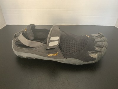 Vibram Five Fingers descalzo 
