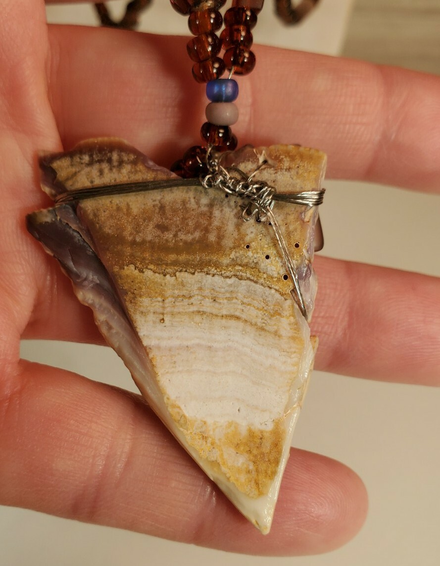 Hand Crafted Beaded Arrowhead Shell Necklace Purp… - image 3