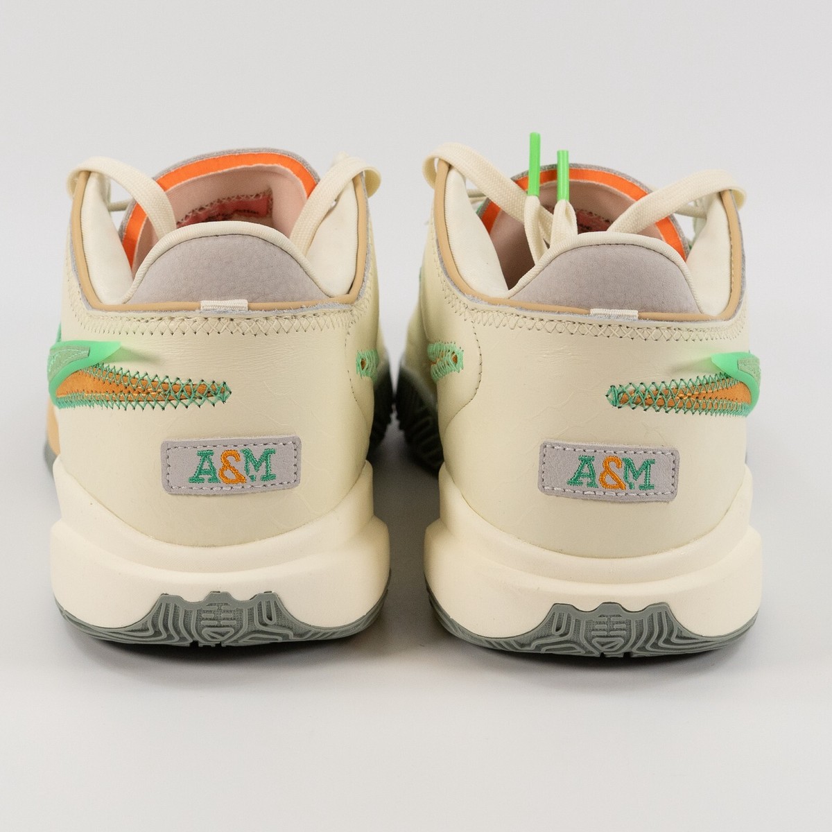 Nike LeBron 20 XX FAMU From Tally to the World Coconut Milk  display picture 2