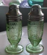 1Pr) H. Atlas CLOVERLEAF SALT PEPPER SHAKERS GREEN Shamrock RARE EXC(2 Pr AVAIL)