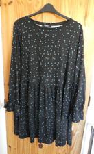 SIMPLY BE BLACK tiny GREEN HEARTS PATTERN DRESS 24 MIDI PLUS SIZE knee