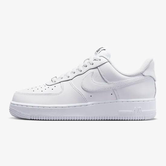 Женские кроссовки Nike Air Force 1 07 FlyEase Triple White (DX5883-100)